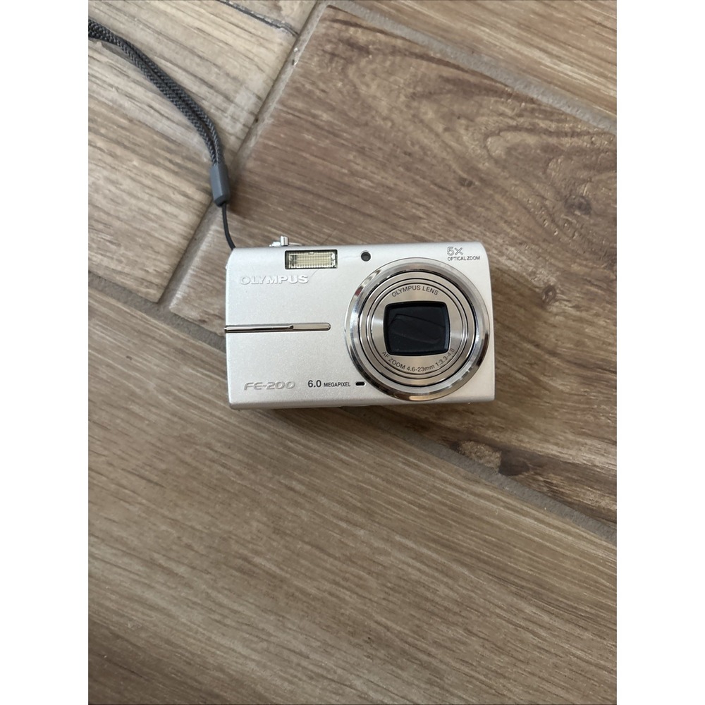 Olympus FE-200 Digital Camera, 6.0 MP, 5x Optical Zoom — For Parts/Not Working